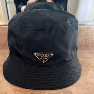 PRADA BUCKET HAT - Size M